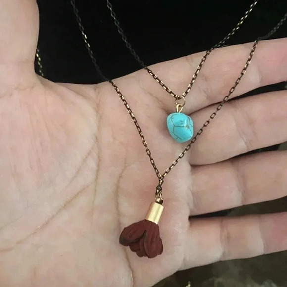 🆕Mixed Charm Layered Chain Necklace🆕 - Picture 5 of 10